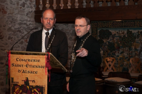 Begrüßung durch die Bruderschaft Confrérerie Saint-Etienne.