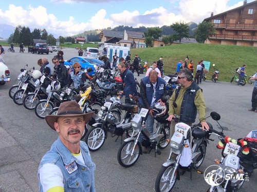 Kurz vor der Abfahrt auf dem Col des Mosses.