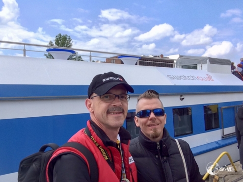 Das Club Schiff ist da.