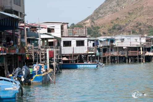 Häuser auf Stelzen.