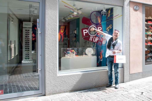 Ein Swatch Store! (Leider geschlossen, wegen Feiertag.)