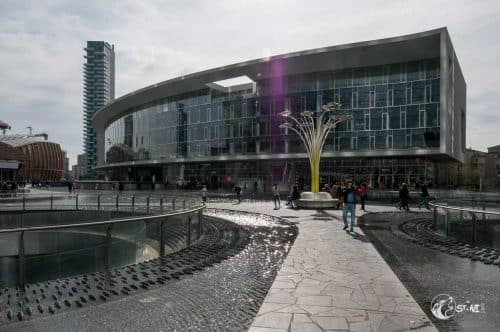Piazza Gae Aulenti